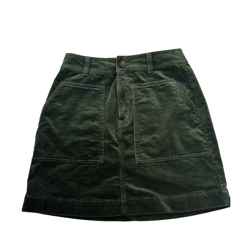 LOFT Petites Green Corduroy Mini Skirt Size 2P A-Line Patch Pockets Forest Green